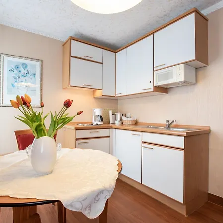Apartment 2 Raum Grosser Balkon Bad Kissingen